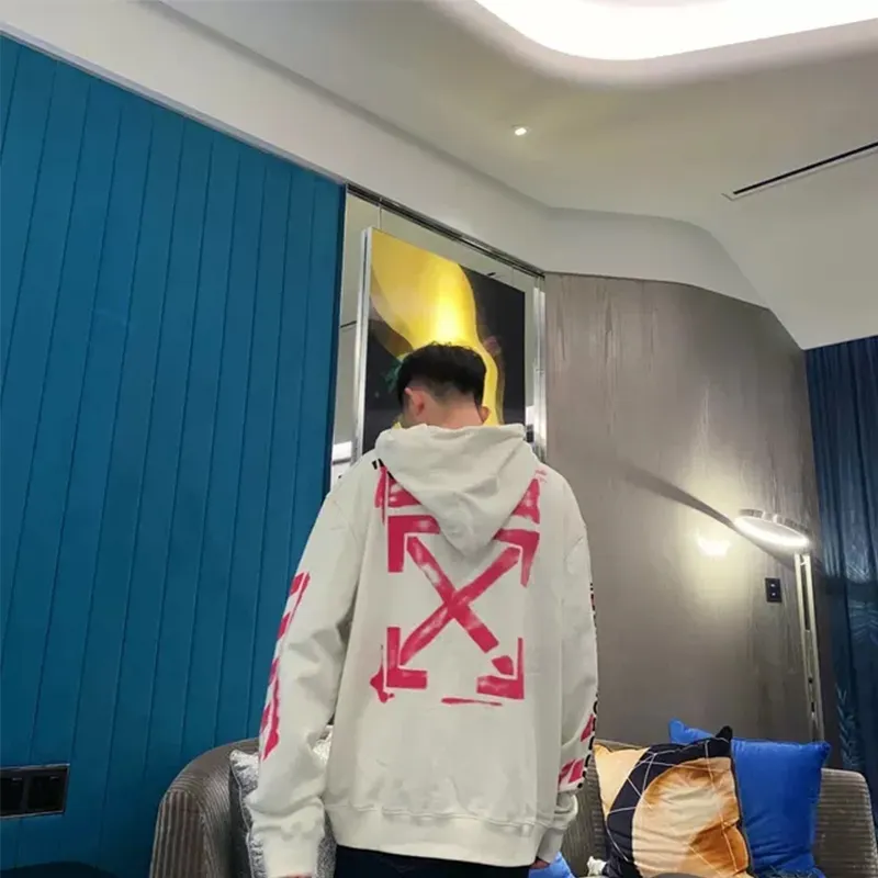 ♻️💯Upper body reference model picture❤️Top tested version OFF-WHITE (OW) 99 pink oil graffiti for men and women, pure cotton same style loose pullover hooded sweatshirt jacket zipper, professional handmade dot printing, delicate and full, strong color layering, breathable printing and not sticky! The gradient of the layers is clear, the texture and texture are visible, the fabric and printing are completely combined, and the frosted feel is delicate. The fabric is made of 460g fish scale terry cotton fabric, which has a full drape. Customized zipper pull with OFFWHITE metal engraving on it and a concave feel. This is a must-see for identification. The hat rope pendant clock has metal engravings. This is a detail that is easily overlooked.  Like Monet's oil paintings, it has always occupied the top sales list on major domestic and foreign platforms, and offline stores can also be said to be often out of stock.  Couple matching, personalized and trendy! Elegant and classic style, versatile for daily use. Couple style 👫 Suitable for both men and women. Size chart Recommended 180-220 pounds P: 420